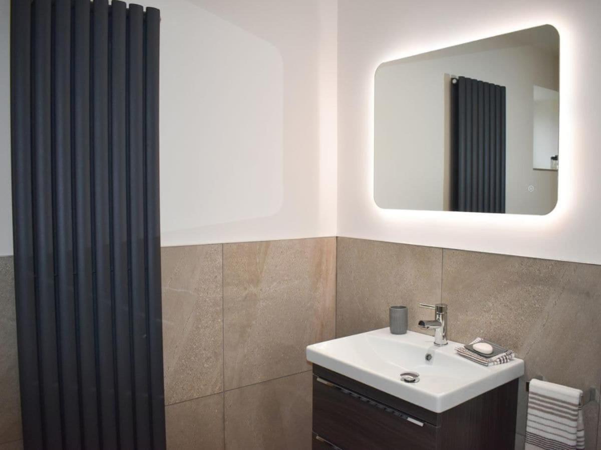Rose Cottage Captivating 1-Bed Cottage In Bangor المظهر الخارجي الصورة